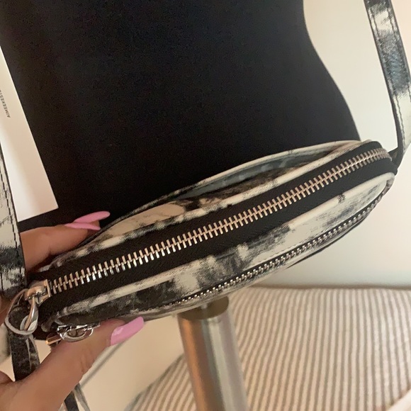 NWT leather tie dye crossbody handbag by Aimee Kestenberg - Picture 9 of 13